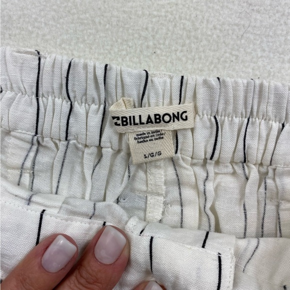Billabong‎ Women’s White w/Black Stripes Come At Me High Waisted Short Sz L - Picture 8 of 13